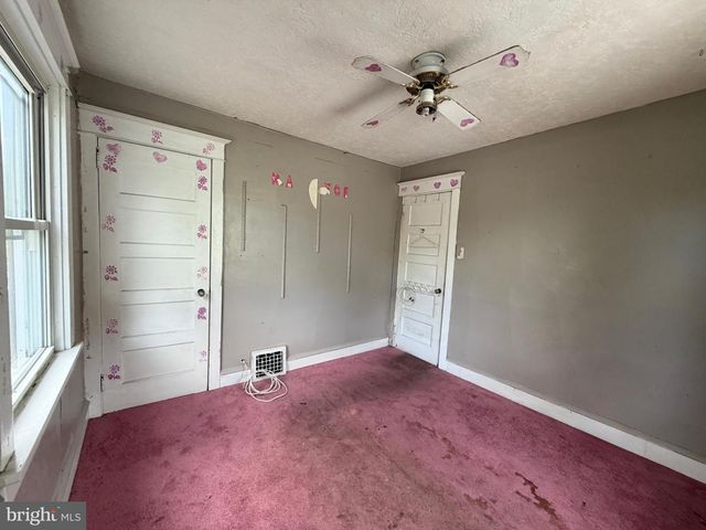 1404 ELMWOOD AVE, Sharon Hill, PA 19079