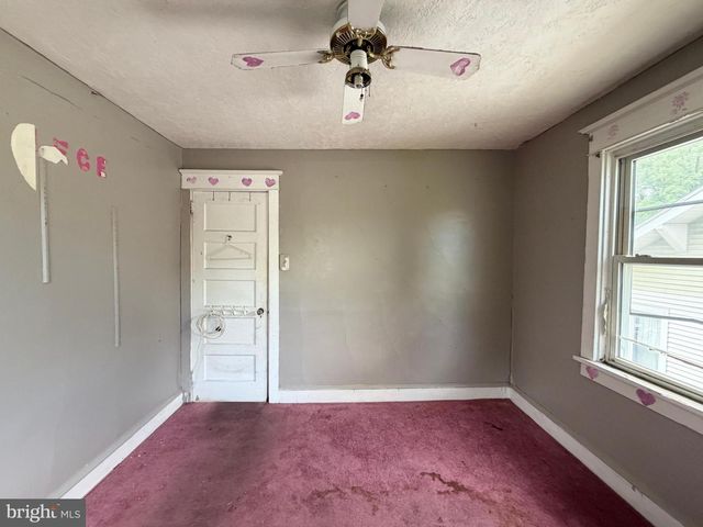 1404 ELMWOOD AVE, Sharon Hill, PA 19079