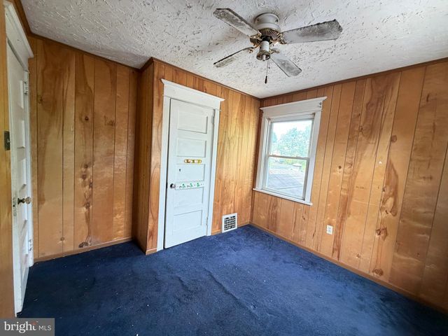 1404 ELMWOOD AVE, Sharon Hill, PA 19079
