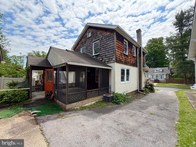 1404 ELMWOOD AVE, Sharon Hill, PA 19079