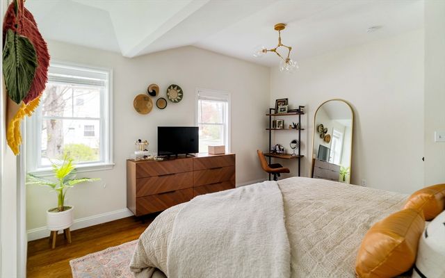 3 Sumpter Rd, Burlington, MA 01803