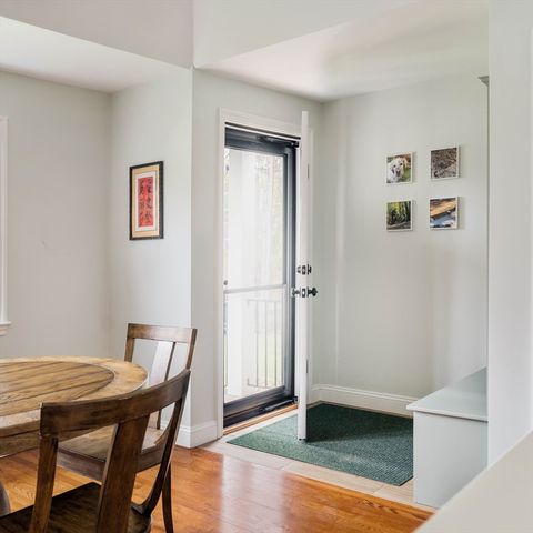 3 Sumpter Rd, Burlington, MA 01803