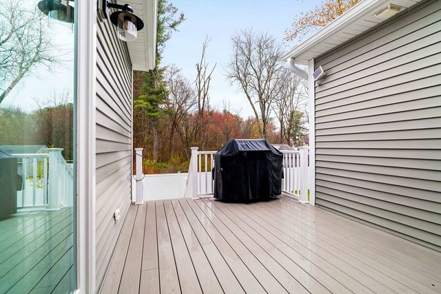 3 Sumpter Rd, Burlington, MA 01803