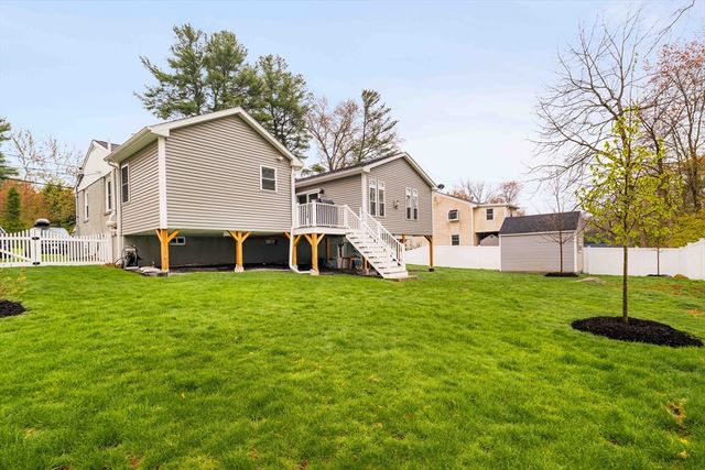 3 Sumpter Rd, Burlington, MA 01803