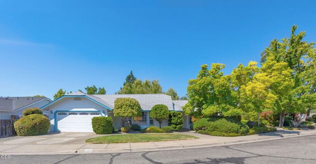 100 SE Liberty Drive, Grants Pass, OR 97527