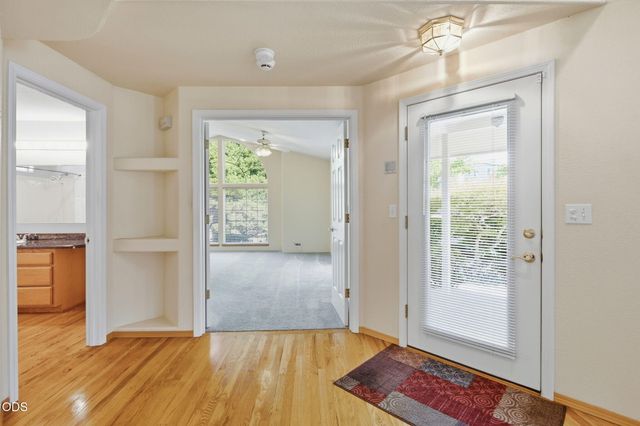 100 SE Liberty Drive, Grants Pass, OR 97527