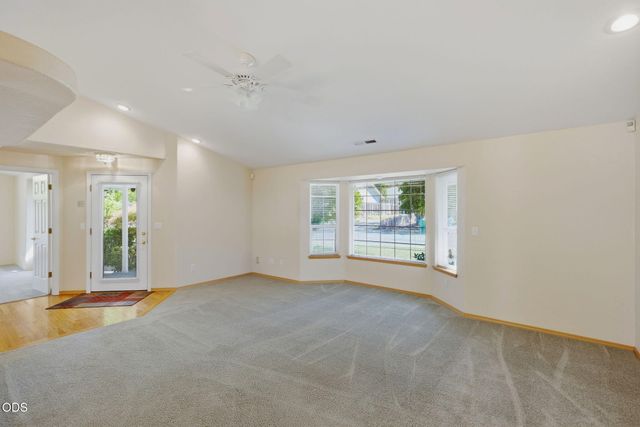 100 SE Liberty Drive, Grants Pass, OR 97527