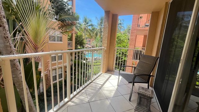19801 E Country Club Drive 4302, Aventura, FL 33180