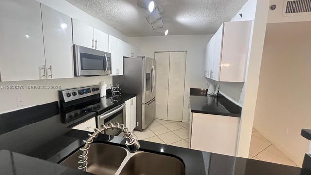 19801 E Country Club Drive 4302, Aventura, FL 33180
