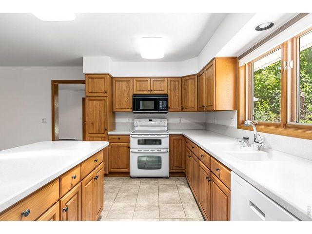 1591 Marshall Rd, Boulder, CO 80305