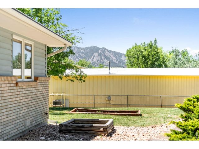 1591 Marshall Rd, Boulder, CO 80305