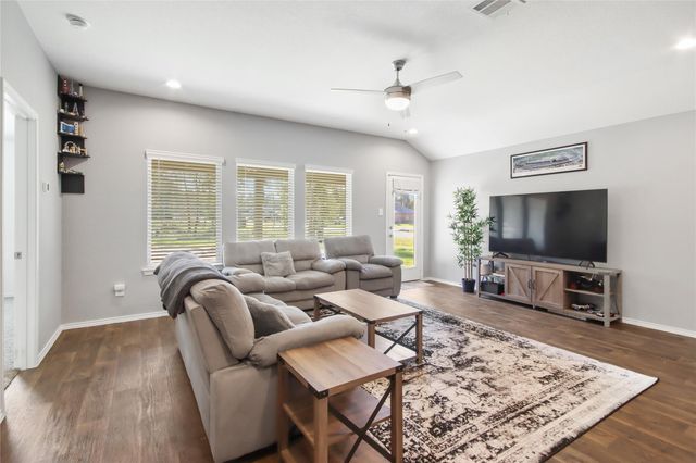 3002 Titus, New Caney, TX 77357