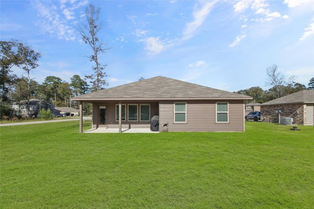 3002 Titus, New Caney, TX 77357