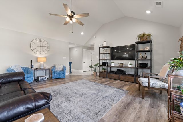 467 Lone Oak Drive, Somerset, KY 42503