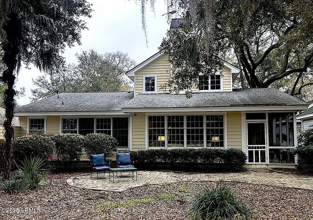 144 Locust Fence Road, St. Helena Island, SC 29920