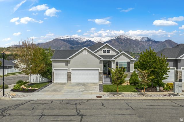 542 E PETERSEN PKWY, South Weber, UT 84405
