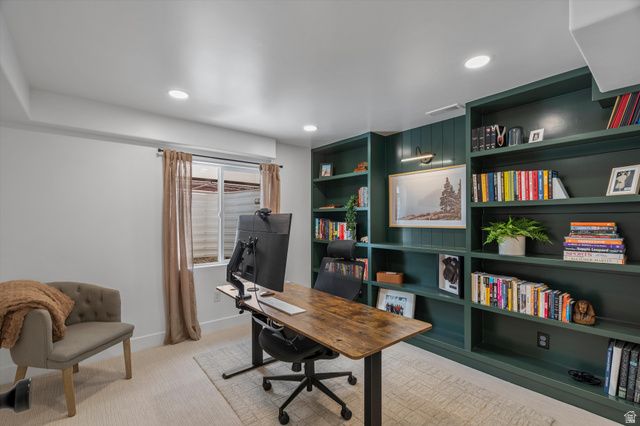 542 E PETERSEN PKWY, South Weber, UT 84405