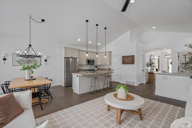 542 E PETERSEN PKWY, South Weber, UT 84405