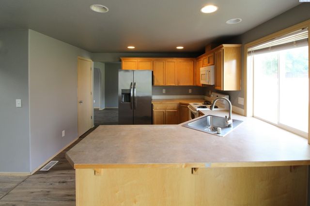 4515 Campolina Lane, Pasco, WA 99301