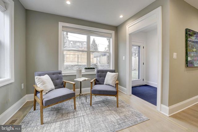 4244 ALTON PL NW, Washington, DC 20016