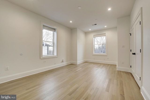 4244 ALTON PL NW, Washington, DC 20016