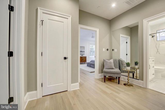 4244 ALTON PL NW, Washington, DC 20016