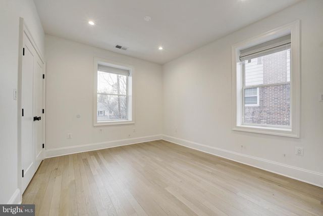 4244 ALTON PL NW, Washington, DC 20016