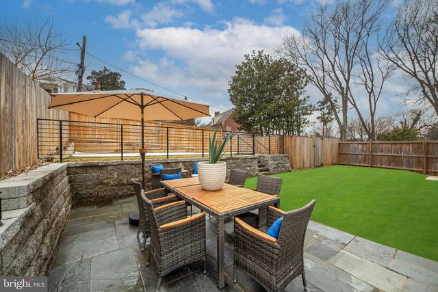 4244 ALTON PL NW, Washington, DC 20016