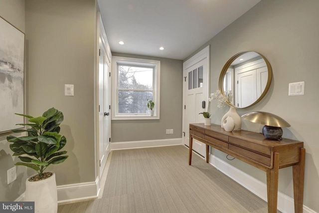 4244 ALTON PL NW, Washington, DC 20016