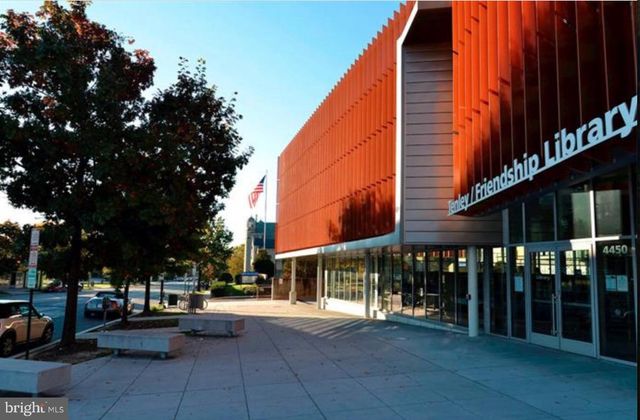 4244 ALTON PL NW, Washington, DC 20016