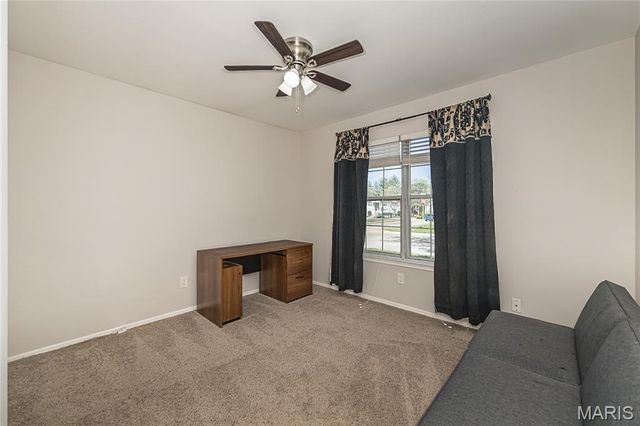 703 Sugar Glen Drive 4, St Peters, MO 63376