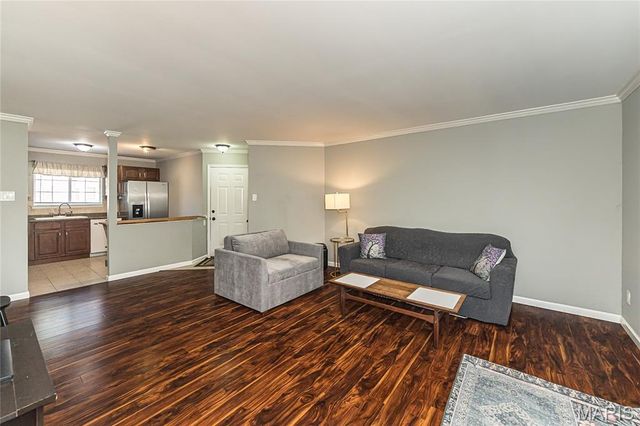 703 Sugar Glen Drive 4, St Peters, MO 63376