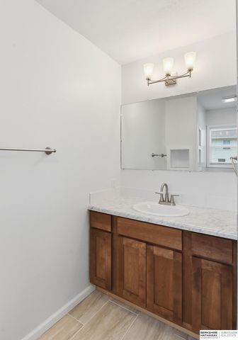 3005 N 95th Street, Omaha, NE 68134