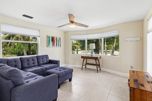 123 NW 6th Avenue, Delray Beach, FL 33444