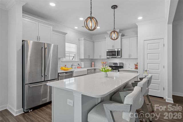 1057 Woodview Ridge Trail, Lewisville, NC 27023