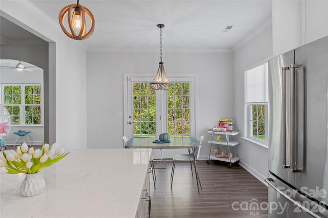1057 Woodview Ridge Trail, Lewisville, NC 27023