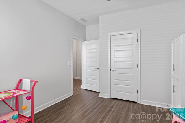 1057 Woodview Ridge Trail, Lewisville, NC 27023