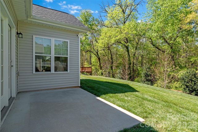 1057 Woodview Ridge Trail, Lewisville, NC 27023