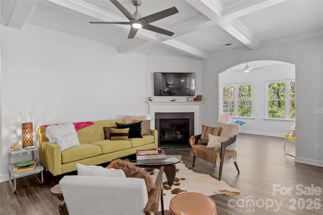 1057 Woodview Ridge Trail, Lewisville, NC 27023