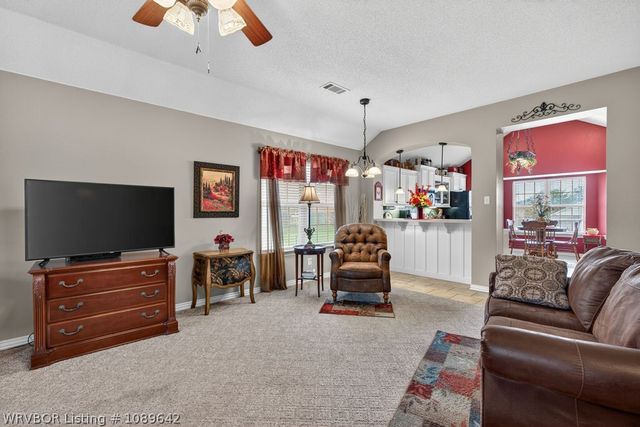 308 Mountain Edge, Van Buren, AR 72956