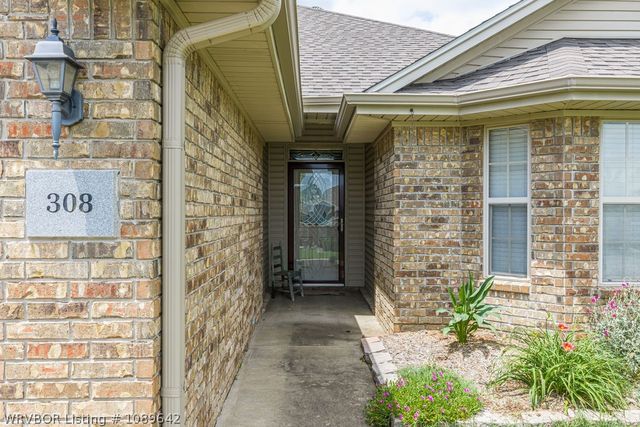 308 Mountain Edge, Van Buren, AR 72956