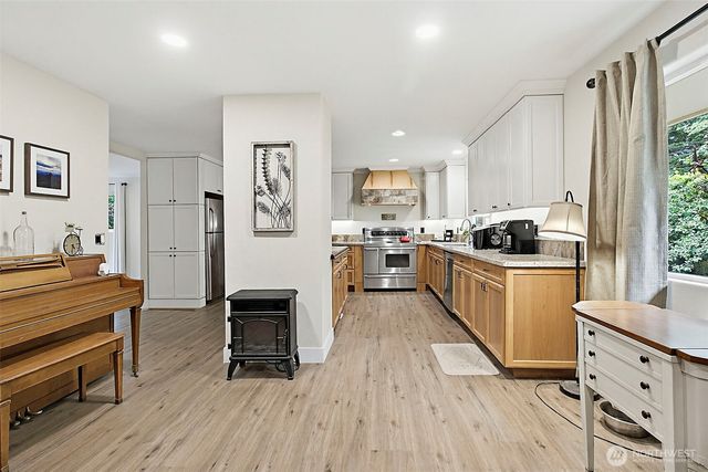 16624 SE 240th Street, Kent, WA 98042