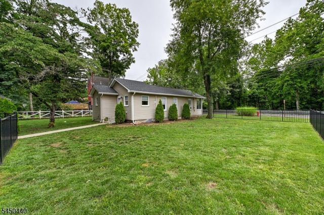 87 Doty Rd, Oakland Boro, NJ 07436