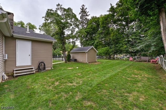 87 Doty Rd, Oakland Boro, NJ 07436