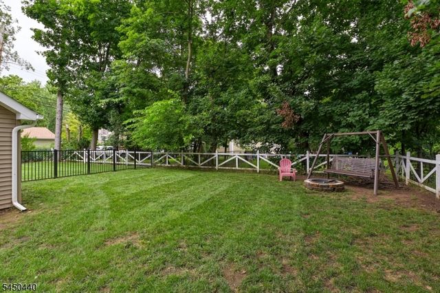 87 Doty Rd, Oakland Boro, NJ 07436