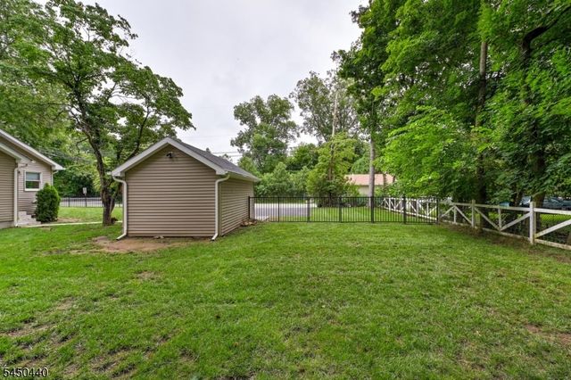 87 Doty Rd, Oakland Boro, NJ 07436