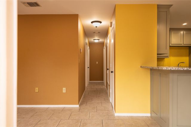 4938 Blue Water Circle, Granbury, TX 76049