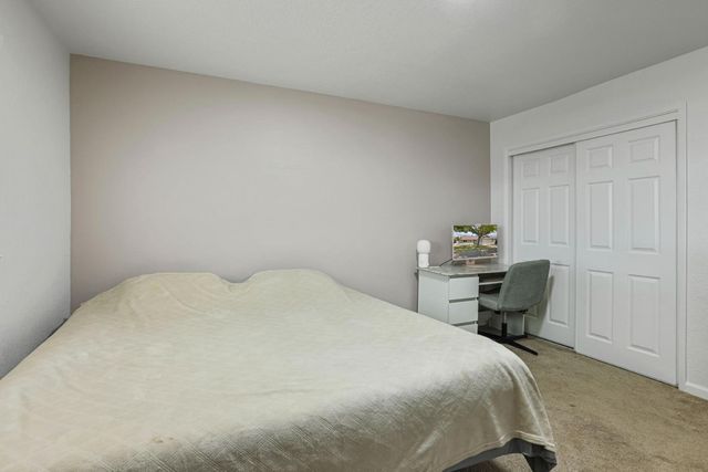 1208 Guiseppe Ln, Modesto, CA 95355