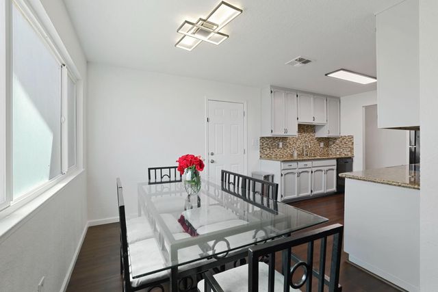 1208 Guiseppe Ln, Modesto, CA 95355
