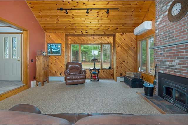 2060 Maple Street, Dighton, MA 02764